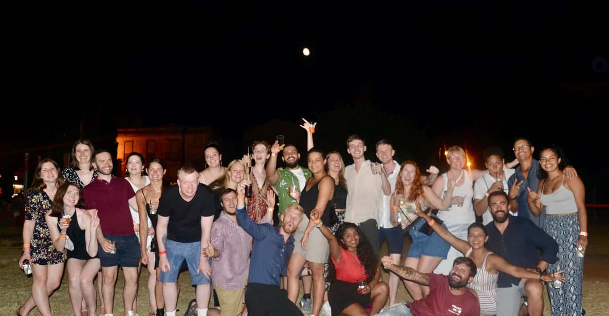 Palermo: Guided Bar Crawl with Shots and Discounts on Drinks - Finch Lounge at 21:30: the smart start for Palermo nightlife