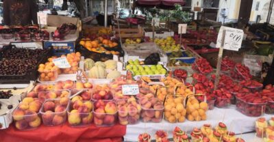 Palermo: Guided Food and Culture Tour with Tastings - Getting started on Via Maqueda: meeting point and what the walk feels like