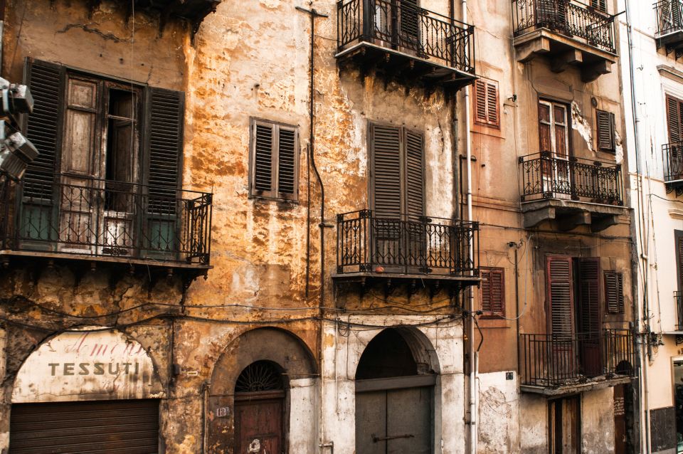 Palermo: Hop-on Hop-off Bus Tour 24-hour Ticket - Small Snags to Expect: Heat, Headphones, and Timing