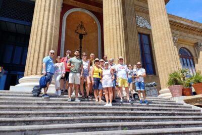 Palermo in 2 ore Monumenti principali e Mercati storici - Meeting at Feltrinelli and why the start point matters