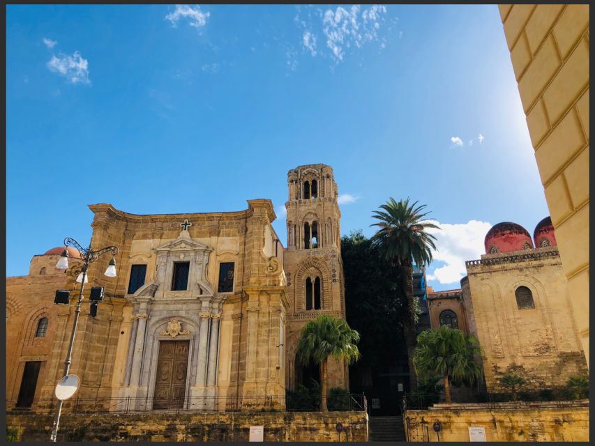 Palermo: Markets and Monuments City Center Walking Tour - The Capo street market: what you should watch for (and what you can snack on)