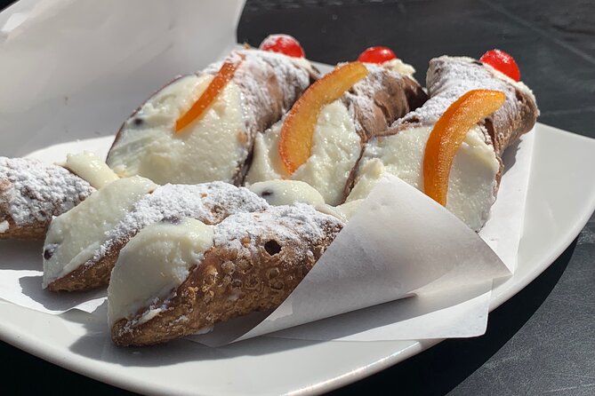 Palermo on a plate: Traditional Food & Wine tour (by Streaty) - Piazza San Domenico and La Vucciria: learning the city by looking at it
