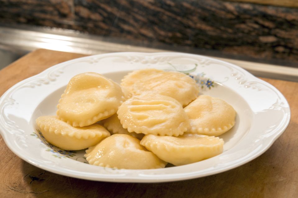 Palermo: Private Pasta and Tiramisu Class at a Local's Home - Meeting at your host’s home: how to avoid stress