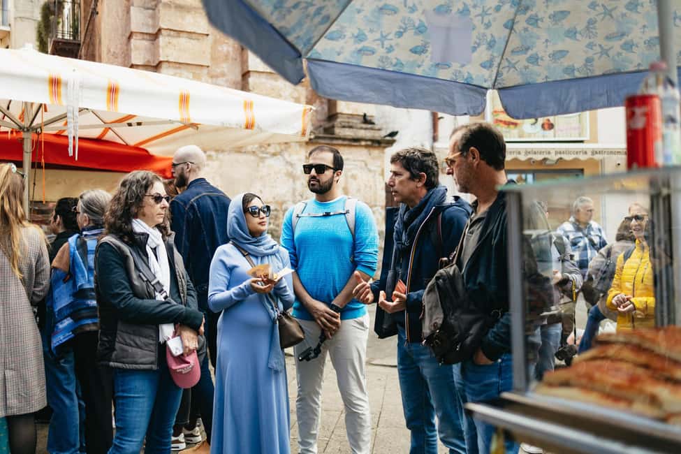 Palermo: Street Food and History Walking Tour - Cassaro and Quattro Canti: seeing the city’s geometry