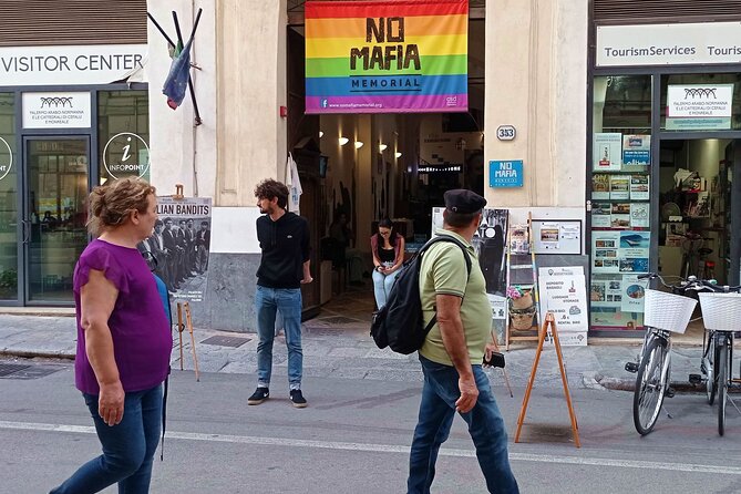 Palermo Street Food tour: art, history and ancient markets - Quattro Canti: the octagonal square that teaches you the city