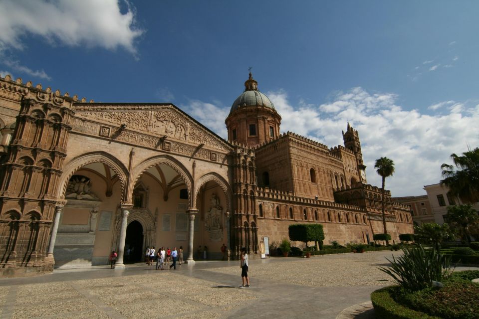 Palermo: three-hour private city tour - Mercato del Capo: The Real Palermo Flavor Finish