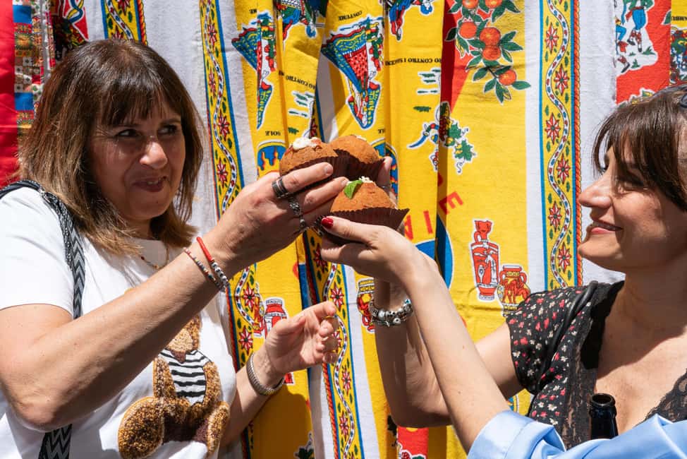 Palermo: Traditional Full Meal Food Tour with a Local - La Vucciria: market atmosphere with classic Palermo flavors