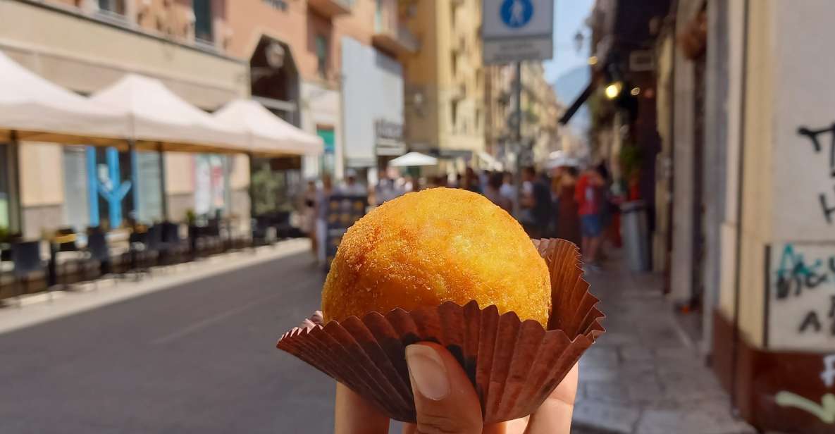 Palermo: Traditional Full Meal Food Tour with a Local - Drinks included: how the pacing stays friendly