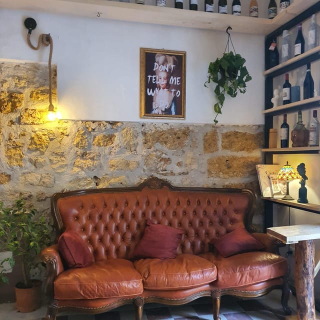 Palermo: Wine Tasting with Sicilian Tapas - Wine tasting in Palermo that feels like a local stop, not a show