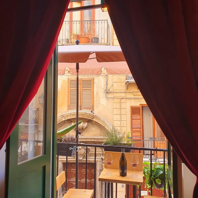 Palermo: Wine Tasting with Sicilian Tapas - The 4-wine tasting: what you actually get in 2 hours
