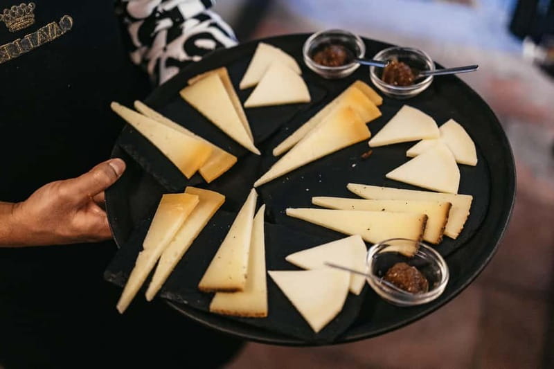 Palermo: Wine Tasting with Snacks at Bottega Monteleone - Antipasti Pairings: Why the Food Makes This Worth It