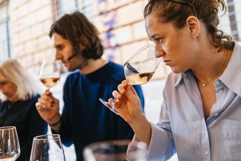 Palermo: Wine Tasting with Snacks at Bottega Monteleone - The Five Sicilian Wines: How to Taste Like You Mean It