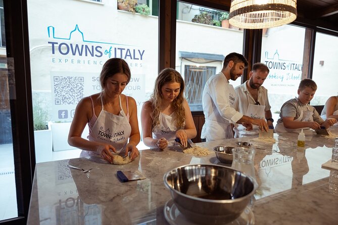 Palermo's Delight: Unleash the Secrets of Pizza and Gelato Making - Gelato class: make it while the pizza rests