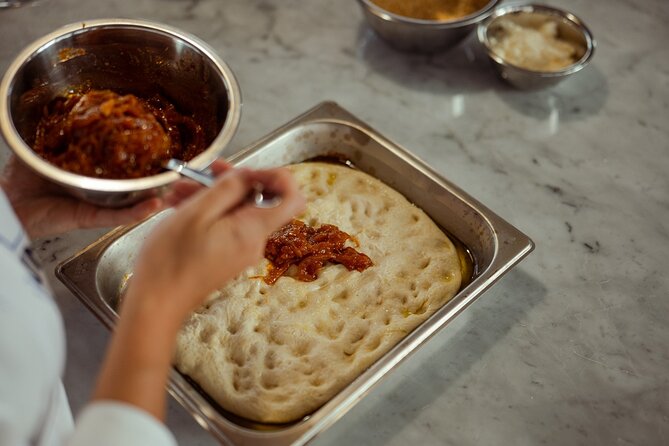 Palermo's Delight: Unleash the Secrets of Pizza and Gelato Making - Who should book this Palermo pizza and gelato class