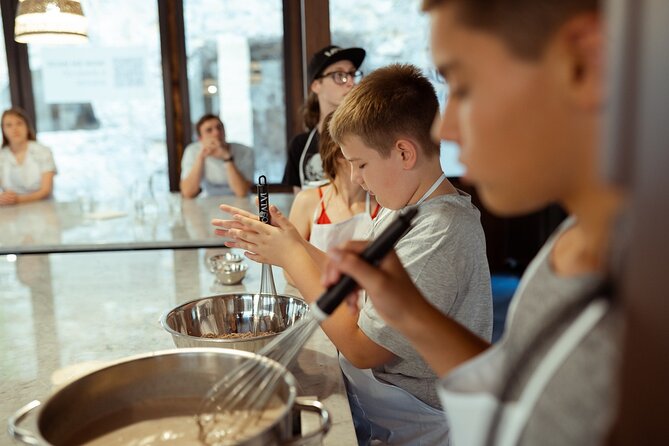 Palermo's Delight: Unleash the Secrets of Pizza and Gelato Making - What you make: pizza variety, dough resting, and fast baking