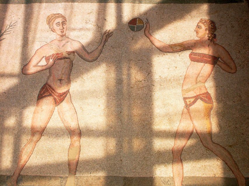 Piazza Armerina: Roman Villa del Casale Mosaics Tour - Villa del Casale: Why the mosaics are world-famous
