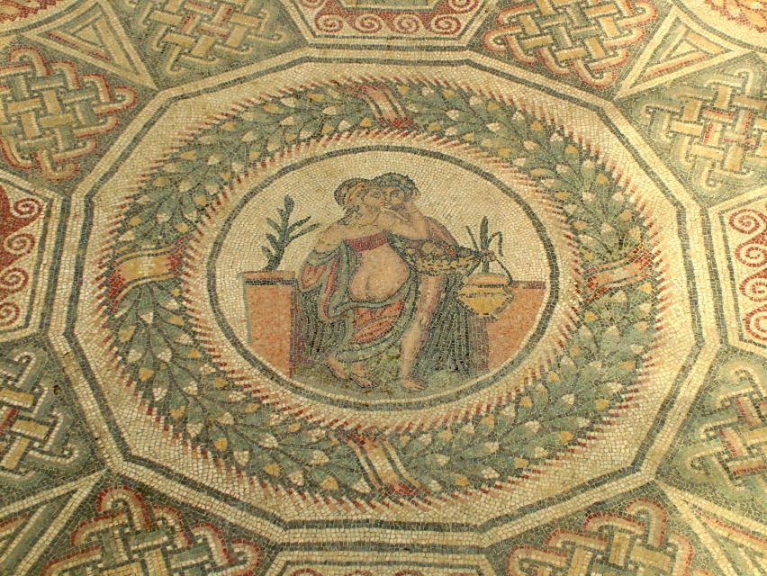 Piazza Armerina: Villa Romana del Casale Guided Tour - The dining room and Orpheus: myth made visible in floor art