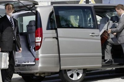 Private Airport Transfer From Taormina to Catania Fontanarossa - The driver approach: calm, prudent driving for peace of mind