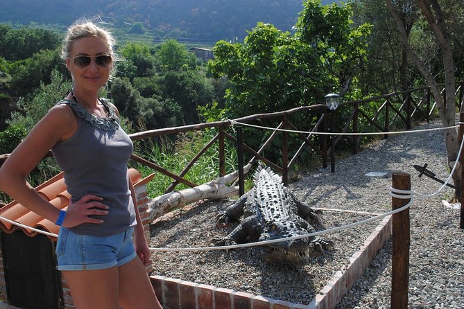 Private and Guided Tour of Gole Alcantara with traditional Lunch - Alcantara Gorges: What You’re Really Seeing