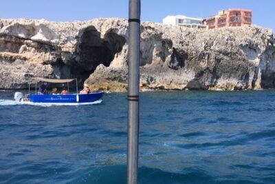 Private boat tour 1h Ortigia and caves with tales - Island of Ortigia from the water: what makes it special