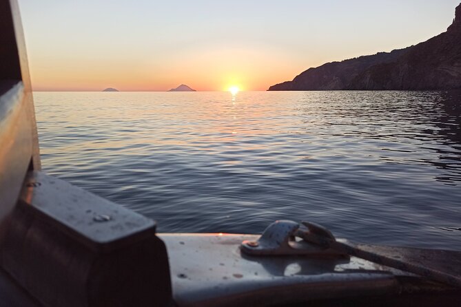 Private Boat Tour at Sunset to the Faraglioni of Lipari - Faraglioni di Lipari: what you should watch for