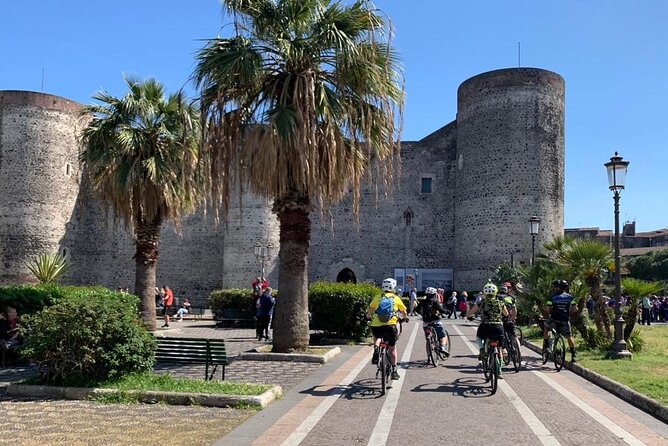 PRIVATE - Catania and Aci Trezza Bike trip - Timing, pacing, and what to bring for a four-hour ride