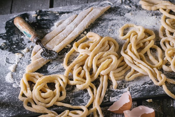 Private Catania Pasta-Making Class in a Local Home by Cesarine - How the 3-Hour Session Unfolds (From Aperitivo to Plate)