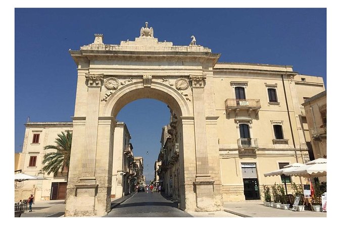 Private Day Tour to Syracuse and Noto - Getting From Catania in an Air-Conditioned Private Vehicle