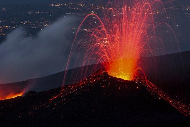 Private Etna & Taormina Tour, from Palermo area & Cefalù - The real value: private transport that saves your day