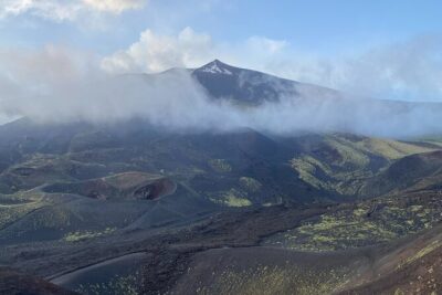 Private excursion on the volcano Etna - Walking past 2001 lavas and eruptive vents you can actually see