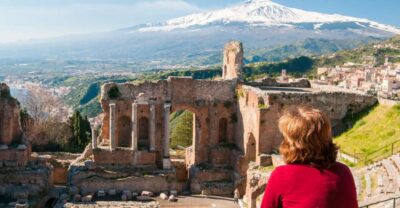 Private Taormina Top City Sights Walking Tour - The value of a private 2-hour format in Taormina