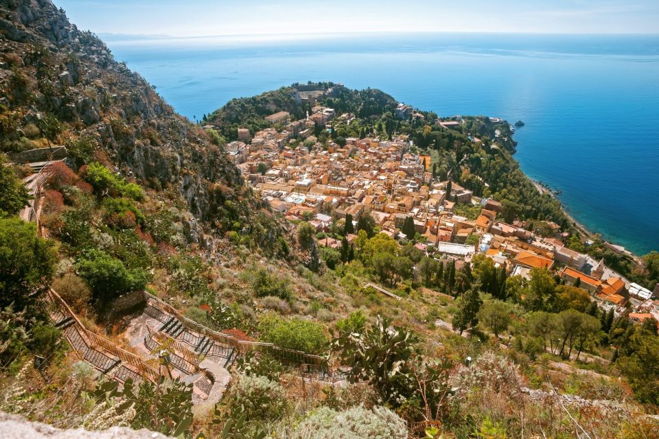 Private Taormina Top City Sights Walking Tour - A loop back to Porta Messina (and a calmer ending)