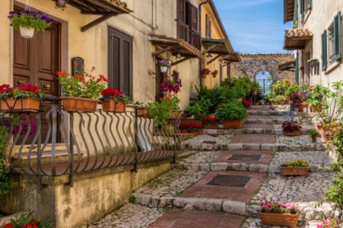 Private tour of Taormina, Castelmola, Isola bella for small groups - The Messina bell tower stop and that astronomical clock