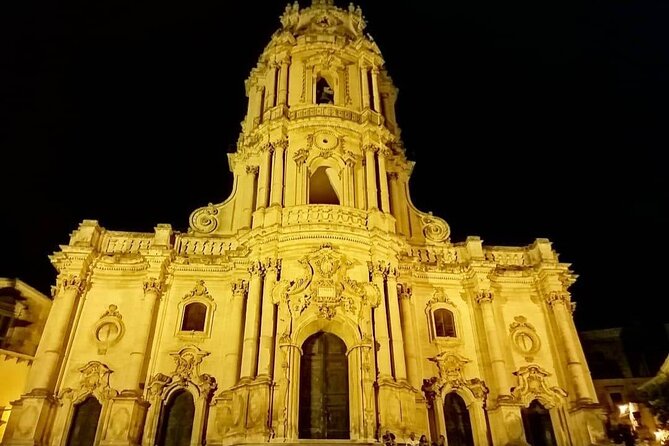 Private tour of the Baroque cities of Eastern Sicily - A 7 to 8 hour route that makes the baroque feel personal