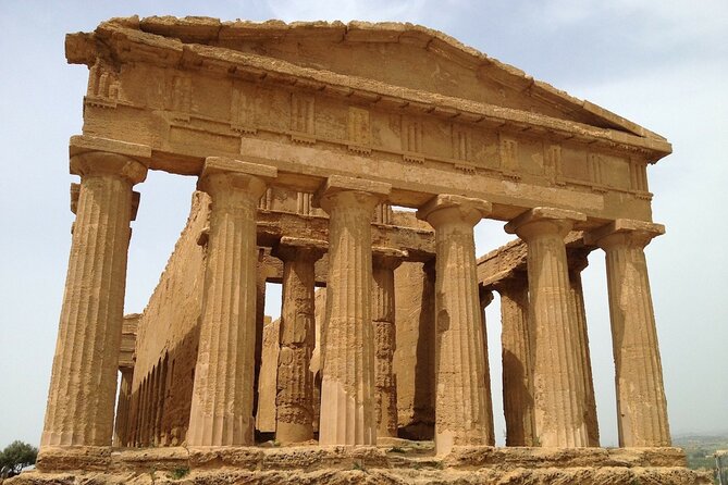 Private Tour of the Valley of the Temples in Agrigento - Meeting at Tempio di Giunone: start clean, start on time