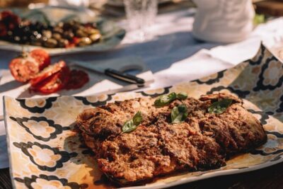 Private Wine and Food Tasting Immersed in Nature in Milo - The menu: what you’ll eat and why it’s a smart Sicilian mix