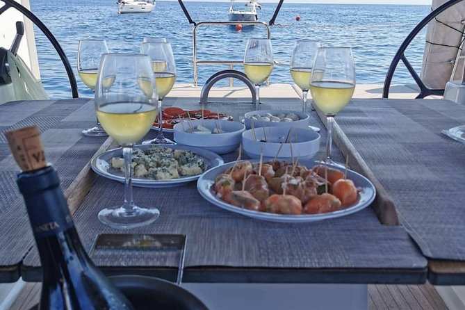 Ragusa coast: Private Sailing tour - The Boat and the Skipper: Comfort for Your Group of Up to 8