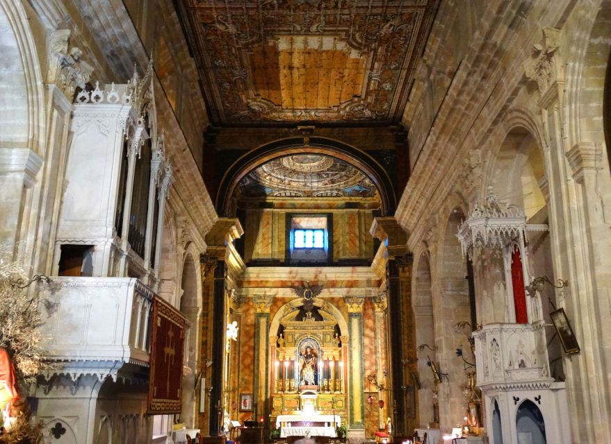 Ragusa Ibla: Walking Tour with Local Guide - San Giorgio Cathedral: staircase first, then art, then St. George
