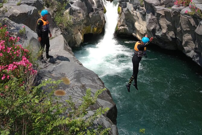 River Jumping Alcantara Gurne - Quick highlights