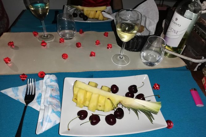 Romantic dinner on a boat - Catania - Catania after dark: why this dinner works