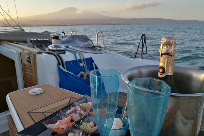 Sailing to Cyclops Islands Group Tour - Onboard Food, Beverages, and the Comfort Factor