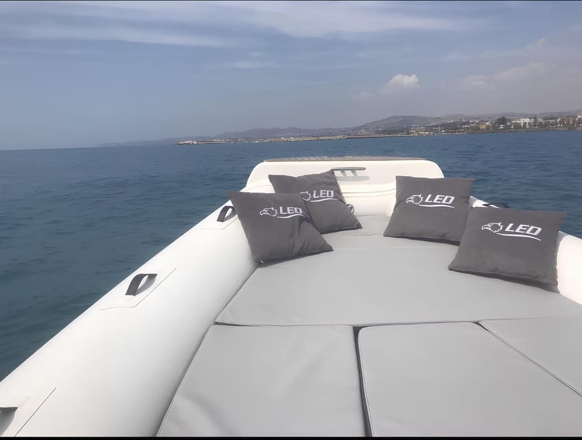 Scala dei Turchi: dinghy excursion at Scala dei Turchi - San Leone’s port: where the dinghy trip starts
