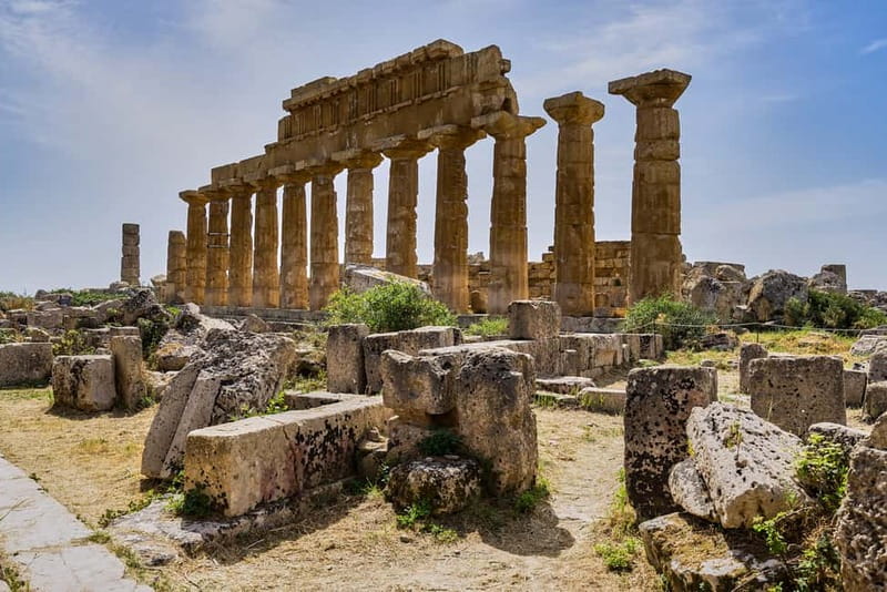 Selinunte: Archeological Park Entry Ticket & App Audioguide - Caves of Cusa and the terrain change that keeps your day from feeling flat
