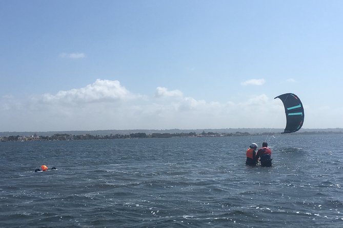 Semi-private kitesurfing course for beginners - What the shallow water actually changes for your confidence