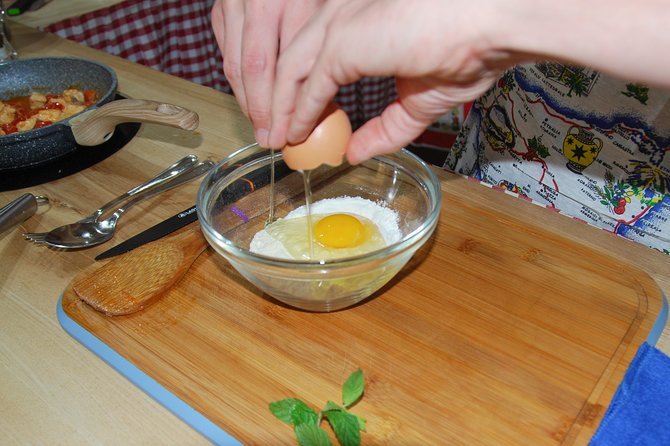 Sicilian Cooking Class : Traditional - Starting Near the Cathedral: How the 3.5 Hours Plays Out
