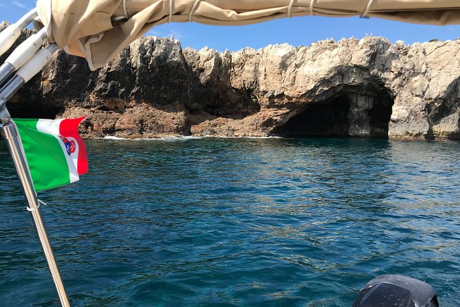 Sicily Boats Avola : half day boat Capopassero and Aperitif - Stop 2: Lido di Noto for a short coastal pass and possible swim