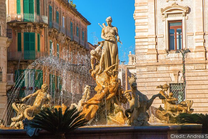 Sicily: See & Do the Classic Route in 7 Days, 1st Class Tour - Syracuse by train: foot-first exploration with a private guide