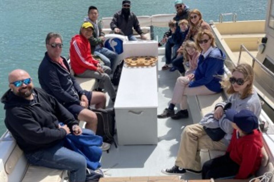 siracusa boat tour with visit to sea caves and ortigiaisland - Getting Back to Ortigia: Calm Sailing and Wrap-Up