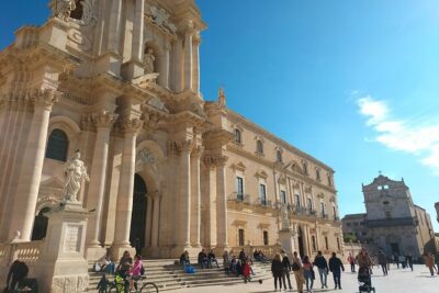 Siracusa & Noto: small group tour from Taormina - How the day actually feels: 8:00am start and limited time