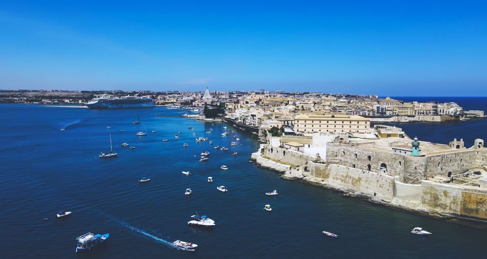 Siracusa: Private Boat Excursion to Ortigia with Prosecco - Siracusa to Ortigia by Private Boat: Why This Trip Feels Different